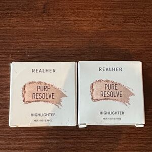 RealHer Pure Resolve Highlighter  in Cream